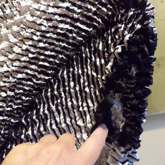 🌸💐🌻POPCORN FASHION BLOUSE Shirt~ Round Neck~CAP Sleeves~XL-3X ~ NWT - Picture 2 of 4